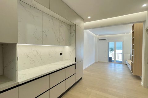 2 bedrooms Apartment in Athens, Greece No. 120713 6