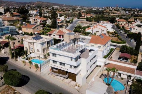 2 dormitorios Penthouse en Germasogeia, Cyprus No. 64208 1