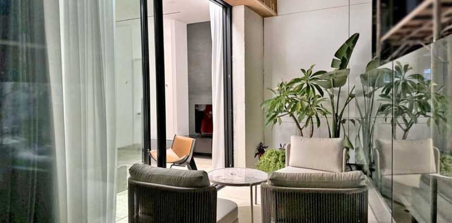 3 bedrooms Penthouse in Nicosia, Cyprus No. 32959