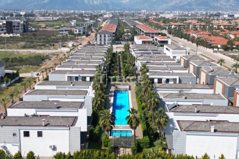 5 chambres Villa à Dosemealti, Turkey No. 124077