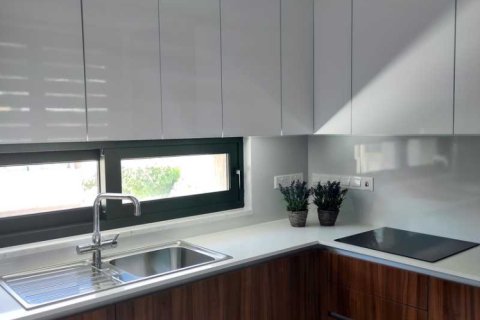 3 bedrooms Penthouse in Limassol, Cyprus No. 34287 4