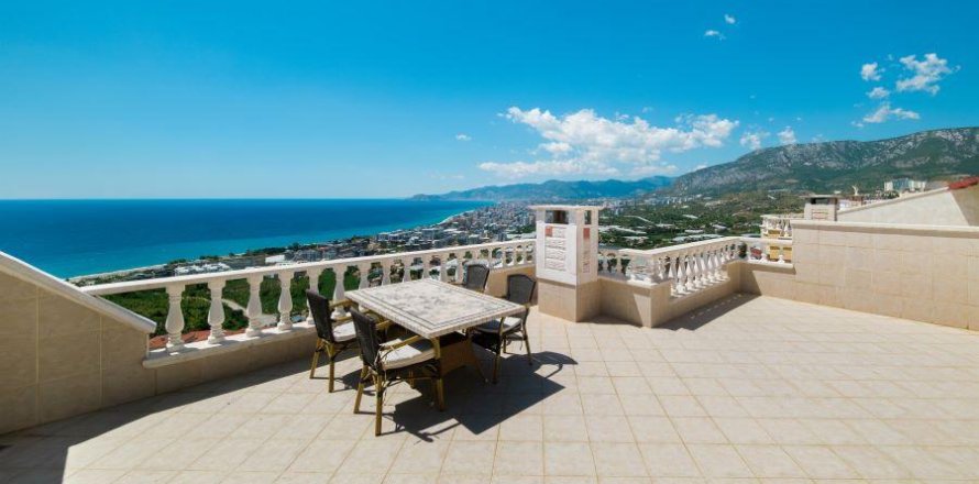 5 rooms Villa in Kargicak, Turkey No. 124189