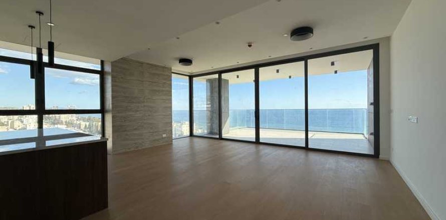 3 bedrooms Apartment in Agios Tychonas, Cyprus No. 79440