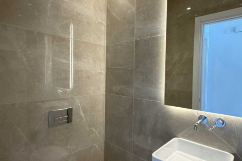 3 bedrooms Apartment in Agios Tychonas, Cyprus No. 79440 5