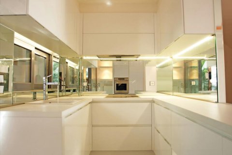 6 rooms Maisonette in Voula, Greece No. 60528 5