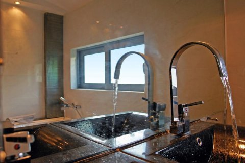 6 rooms Maisonette in Voula, Greece No. 60528 9