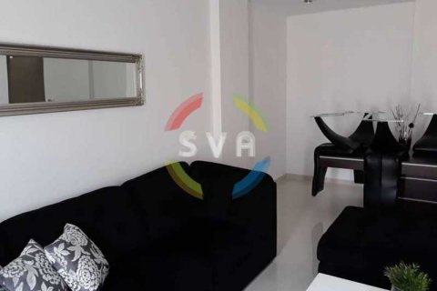 4 bedrooms Villa in Limassol, Cyprus No. 81687 3