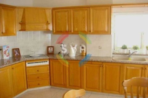 4 bedrooms Villa in Limassol, Cyprus No. 81687 9