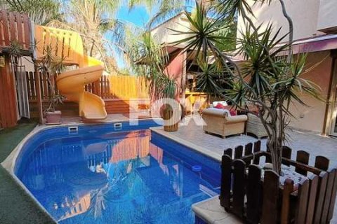 4 dormitorios House en Limassol, Cyprus No. 71646 3