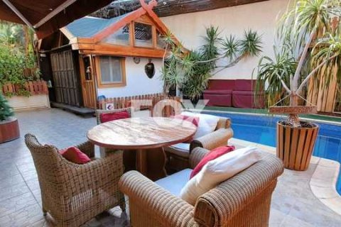 4 dormitorios House en Limassol, Cyprus No. 71646 2