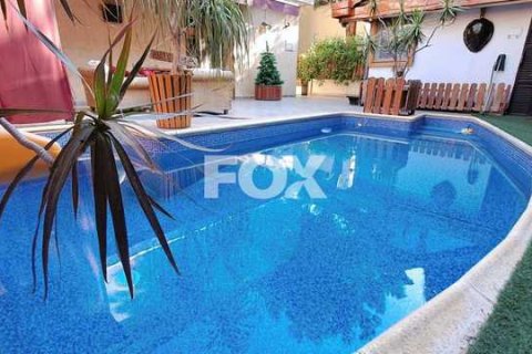 4 dormitorios House en Limassol, Cyprus No. 71646 4