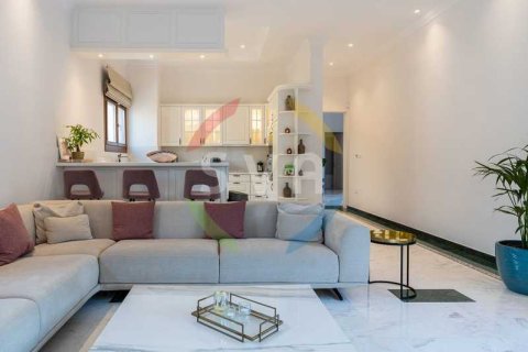 6 chambres Villa à Mouttagiaka, Cyprus No. 82082 4