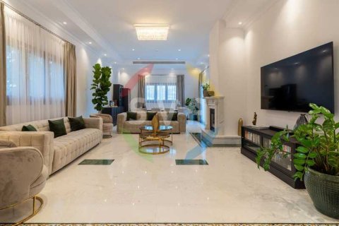 6 chambres Villa à Mouttagiaka, Cyprus No. 82082 3