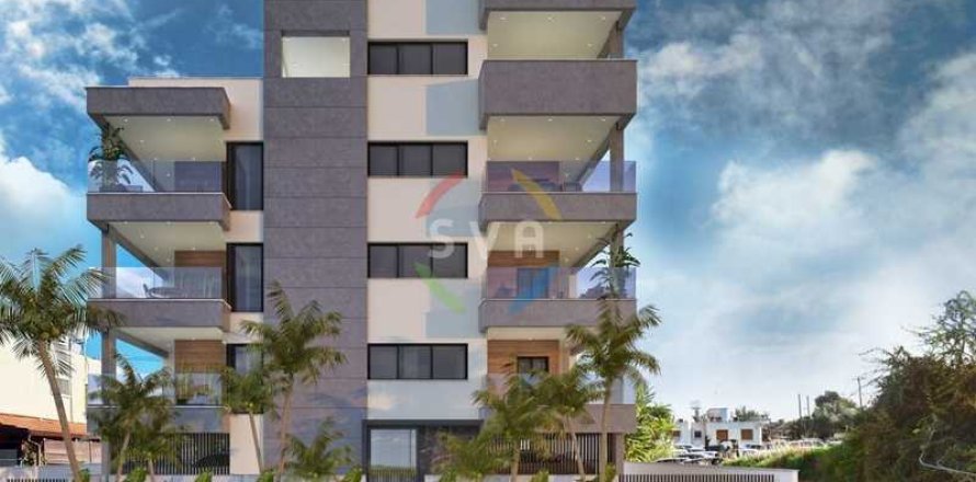 3 bedrooms Penthouse in Limassol, Cyprus No. 82218