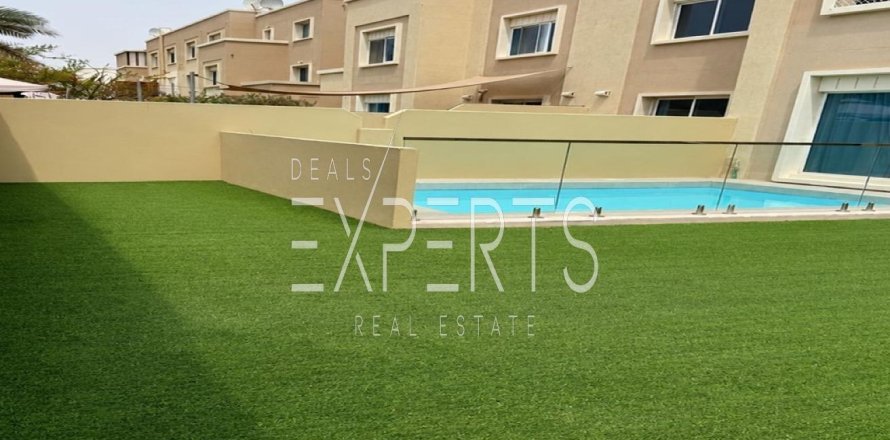 5 bedrooms Villa in Al Reef, UAE No. 129639