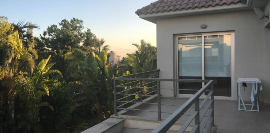 1 chambre Villa à Limassol, Cyprus No. 105777