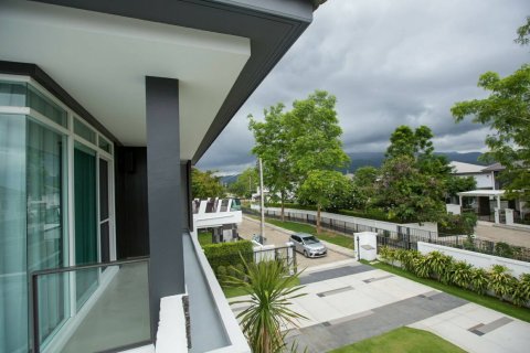 4 bedrooms House in Chiang Mai, Thailand No. 97747 13