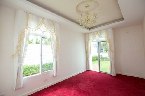4 bedrooms House in Chiang Mai, Thailand No. 97747 4