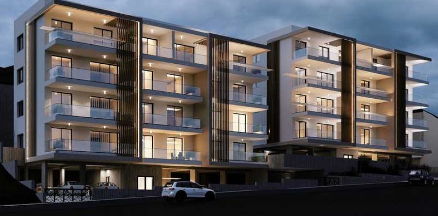 3 bedrooms Apartment in Limassol, Cyprus No. 83279