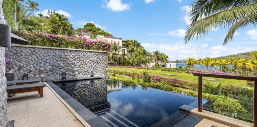 3 bedrooms Penthouse in Kamala, Thailand No. 97177