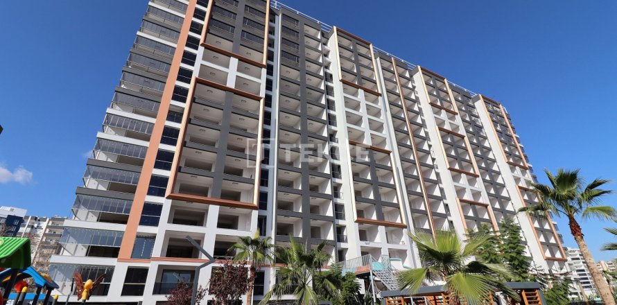 2 bedrooms Apartment in Erdemli, Turkey No. 13397