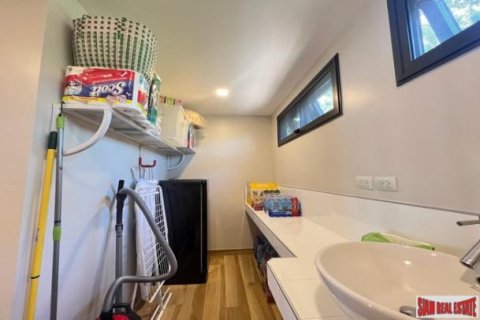 3 bedrooms Villa in Krabi, Thailand No. 96418 12