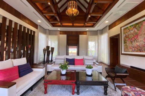 4 bedrooms House in Chiang Mai, Thailand No. 96703 3