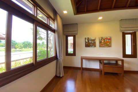 4 bedrooms House in Chiang Mai, Thailand No. 96703 13
