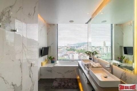 5 bedrooms Villa in Patong, Thailand No. 96386 14