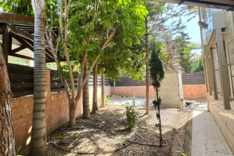 5 bedrooms Villa in Pyrgos, Cyprus No. 76555 5