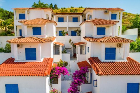 Отель, гостиница 1016м² в Теспротия, Греция №56796 3