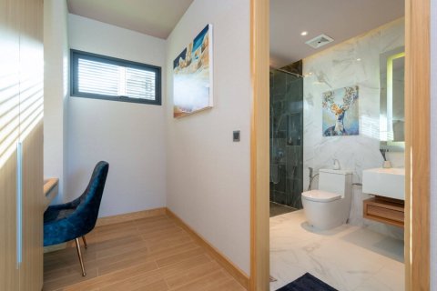 Вилла с 3 спальнями в Раваи, Таиланд №285 20