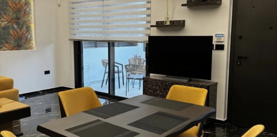 2 bedrooms House in Nikaia, Greece No. 54372