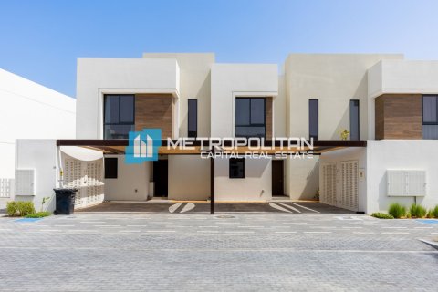 2 bedrooms Townhouse on the Yas Island, UAE No. 117510