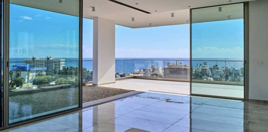 2 bedrooms Apartment in Germasogeia, Cyprus No. 80887