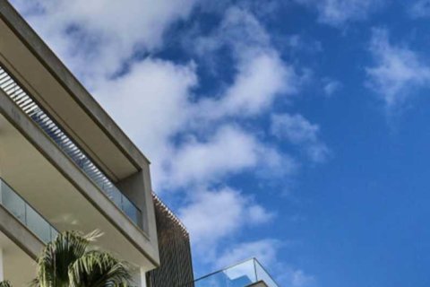 2 bedrooms Apartment in Germasogeia, Cyprus No. 80887 2