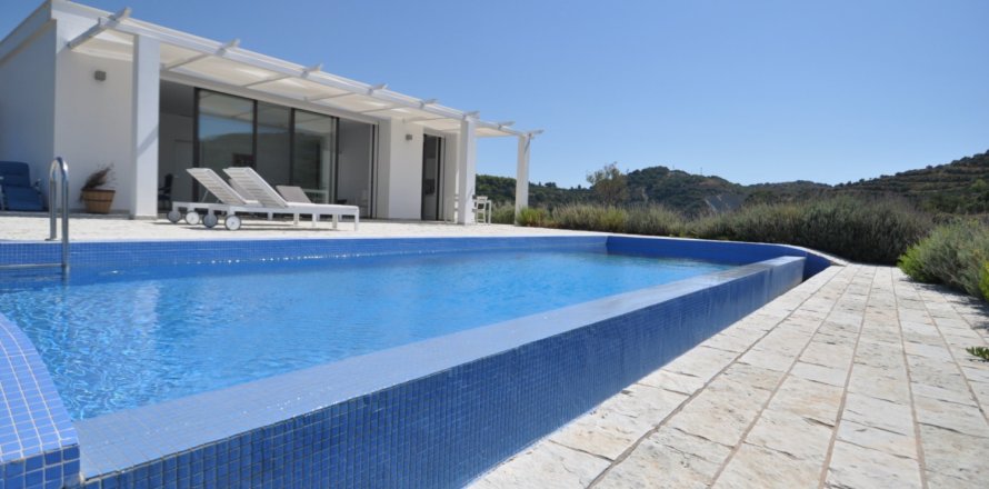 3 bedrooms House in Zakynthos, Greece No. 69607