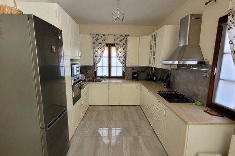 3 bedrooms House in Epanomi, Greece No. 54326 14