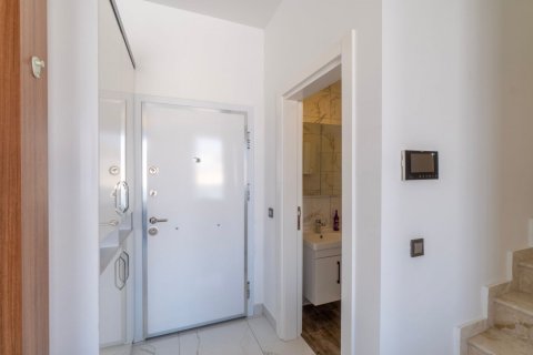 2 bedrooms Penthouse in Chau Lang, Vietnam No. 16223 2