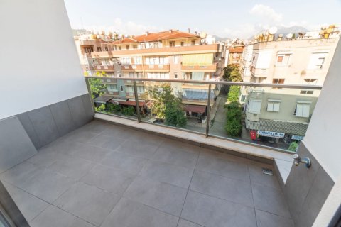 2 bedrooms Penthouse in Chau Lang, Vietnam No. 16223 13