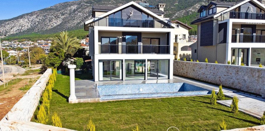 4 bedrooms Villa in Fethiye, Turkey No. 12405