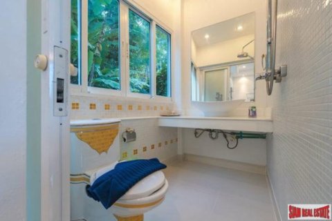 4 bedrooms Villa in Patong, Thailand No. 96330 9