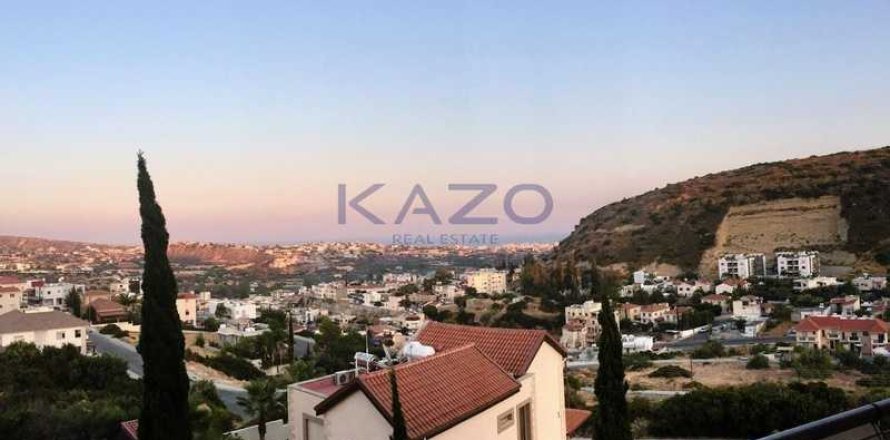 4 bedrooms Penthouse in Germasogeia, Cyprus No. 63617