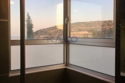 4 bedrooms Penthouse in Germasogeia, Cyprus No. 63617 4