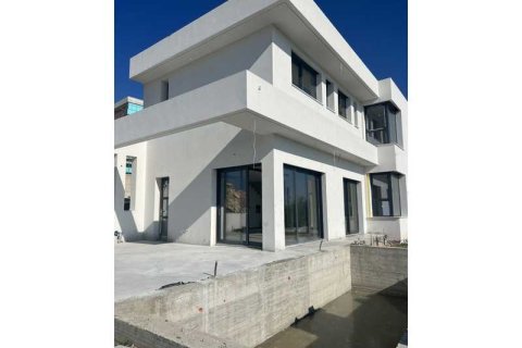 4 dormitorios Villa en Agios Athanasios, Cyprus No. 80675 7