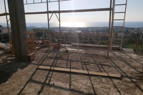 4 bedrooms Villa in Chloraka, Cyprus No. 84383 2