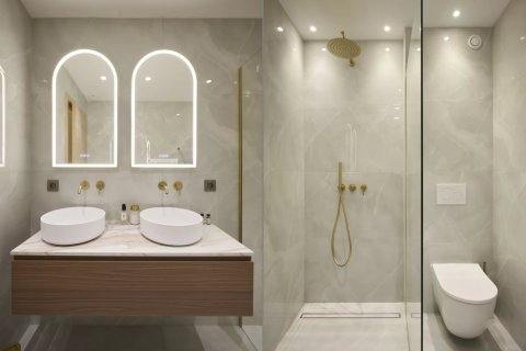 3 dormitorios Apartment en Cannes, France No. 82380 7