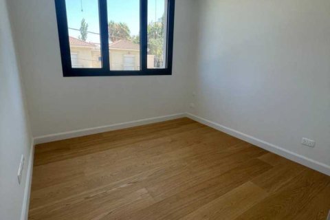 2 bedrooms Apartment in Germasogeia, Cyprus No. 33060 3