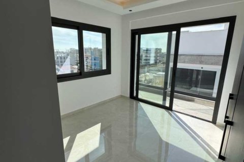 3 dormitorios Penthouse en Limassol, Cyprus No. 81418 10