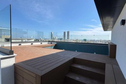 3 dormitorios Penthouse en Limassol, Cyprus No. 81418 4